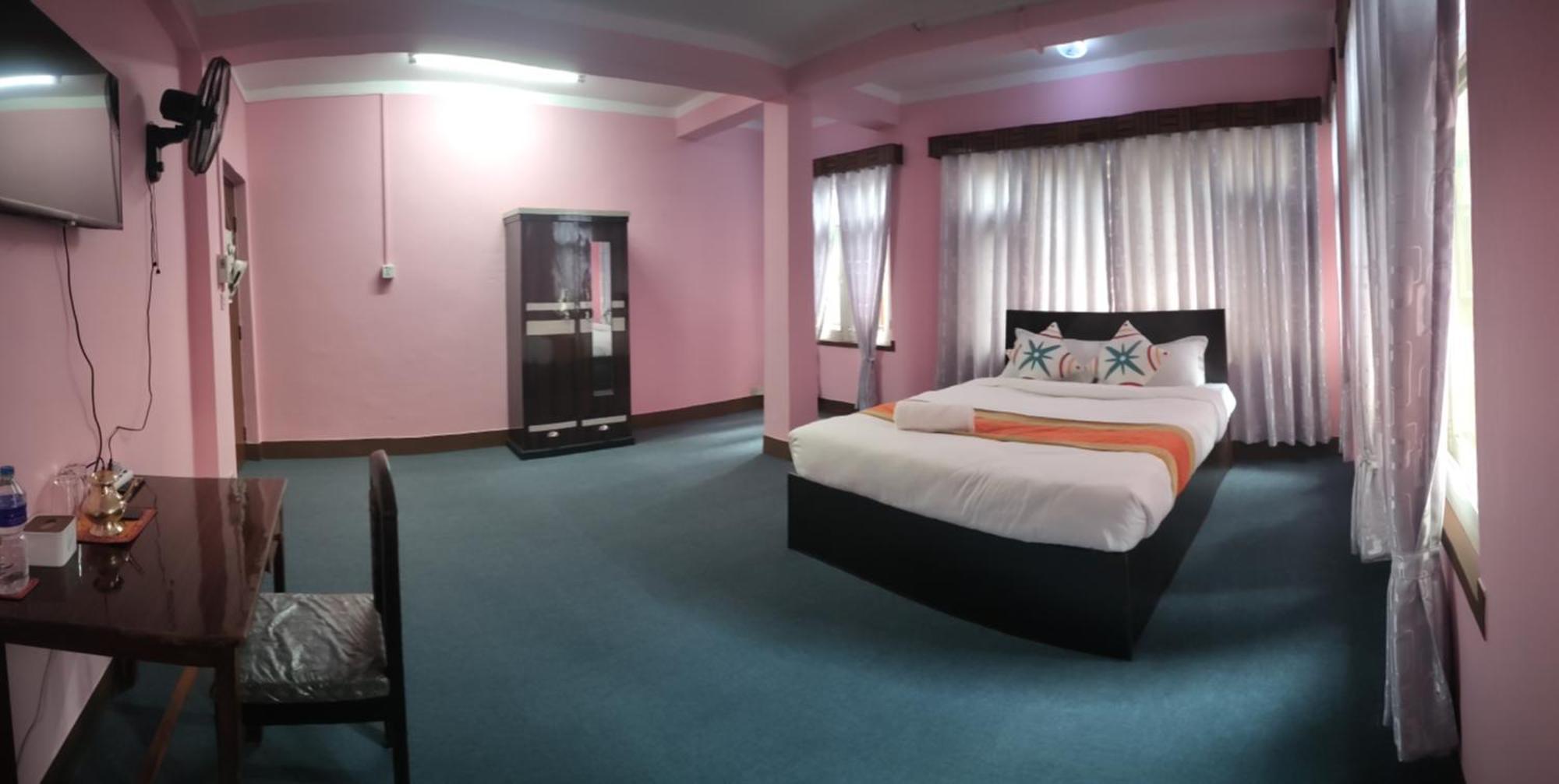 Andrew Home Kathmandu Esterno foto